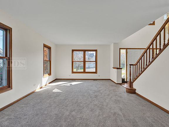 4th image of 810 Ambria Dr