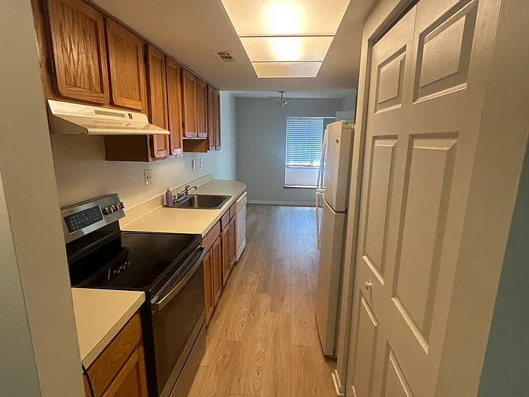 103 Dorset Dr — Photo 3