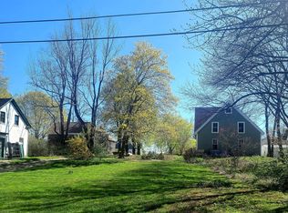 8 Washington St, Rockland, ME 04841