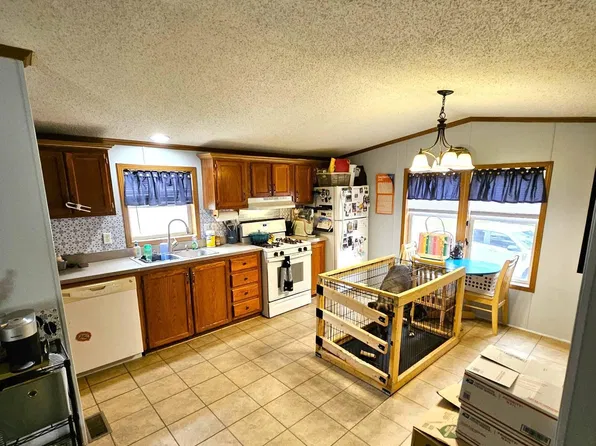6357 Mallow St, Kalamazoo, MI 49009