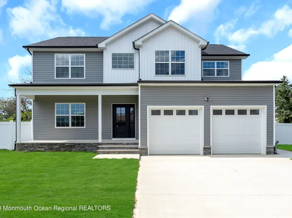 842 Halliard Avenue, Beachwood, NJ 08722