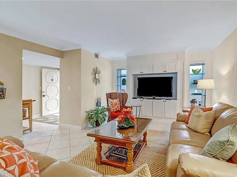 10475 Gulf Shore Dr #114 — Photo 14