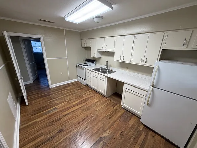 1353 Glen Oak Pl #A — Photo 7