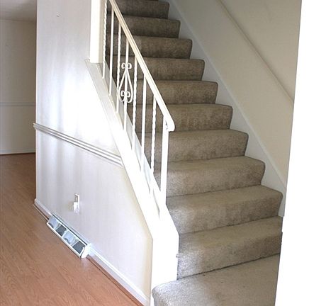 2nd image of 220 Park St APT 6