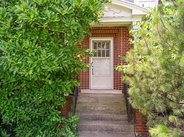 549 E North Broadway St, Columbus, OH 43214