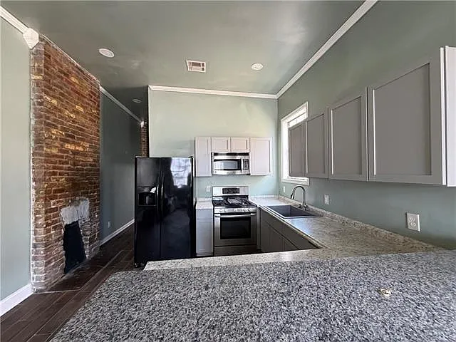 2 bed, 2.0 bath, 798 sqft, $2,500 — Photo 4