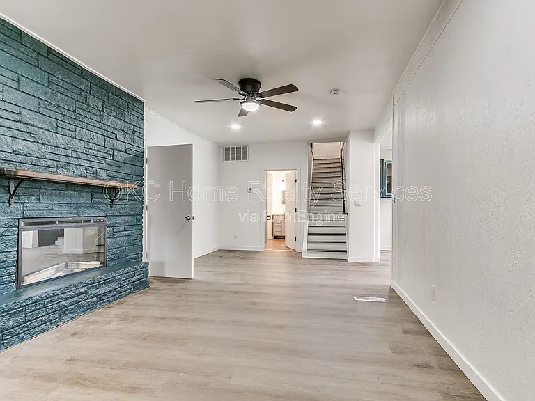 1812 W Noble Ave — Photo 75