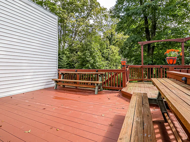 8113 Carlyle Pl — Photo 28