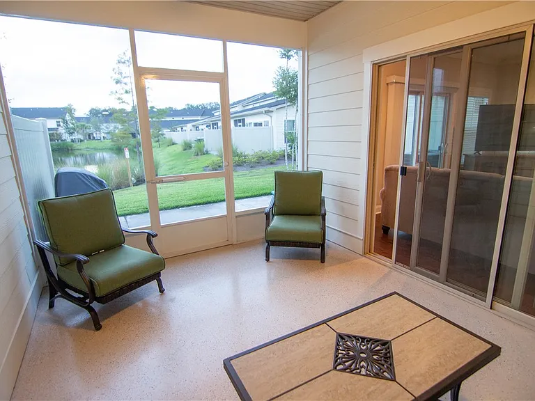 702 Mariners Cir — Photo 19