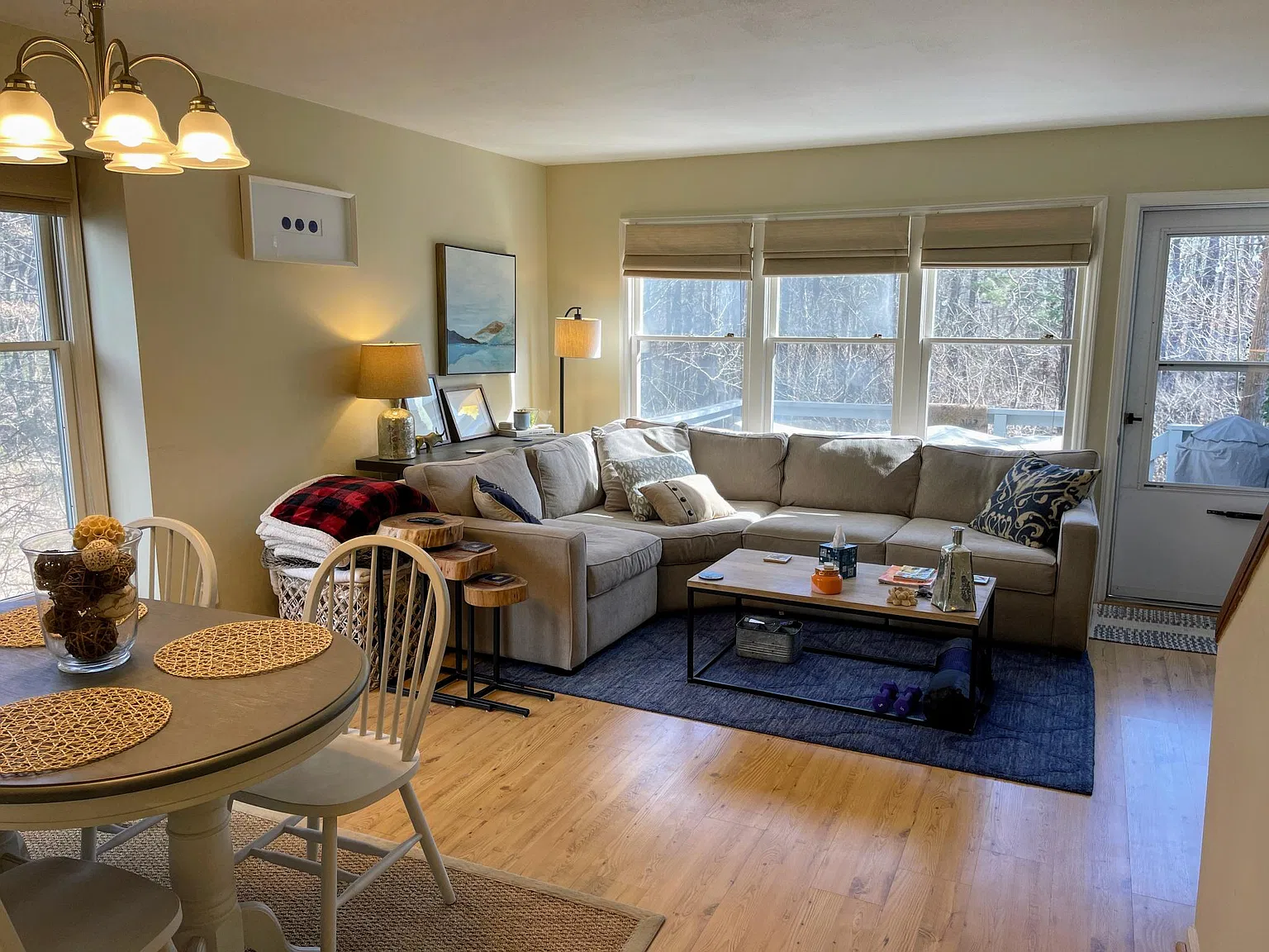 2 bed, 2.5 bath, 1085 sqft, $2,400 — Photo 4