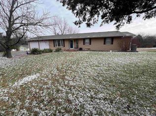 6220 SE California Ave, Berryton, KS 66409