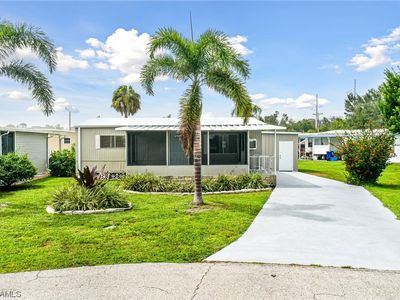 521 Pine Tree Ct, North Fort Myers, FL, 33917