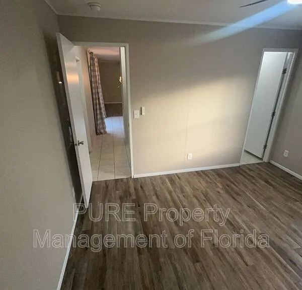 4820 NE 141st Ter — Photo 10