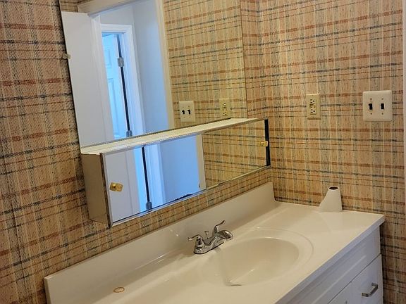 Full bath