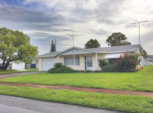 1135 Honor Dr, Holiday, FL 34690