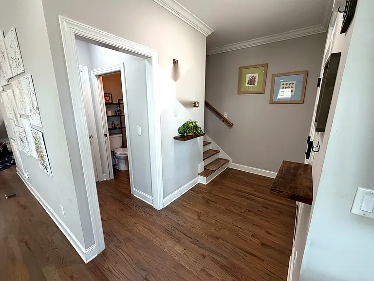 1467 Madison St — Photo 2