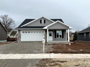 N9345 Gemstone Ct, Appleton, WI 54915