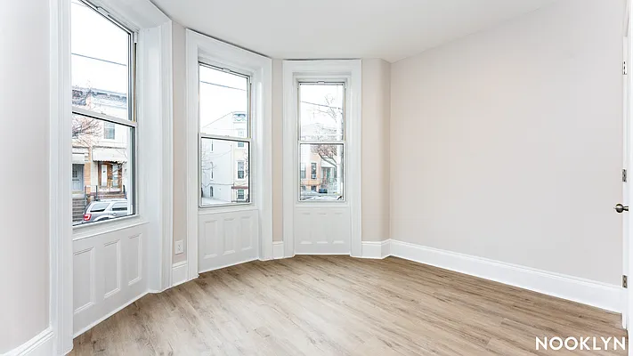 Rented by Nooklyn NYC LLC | media 1