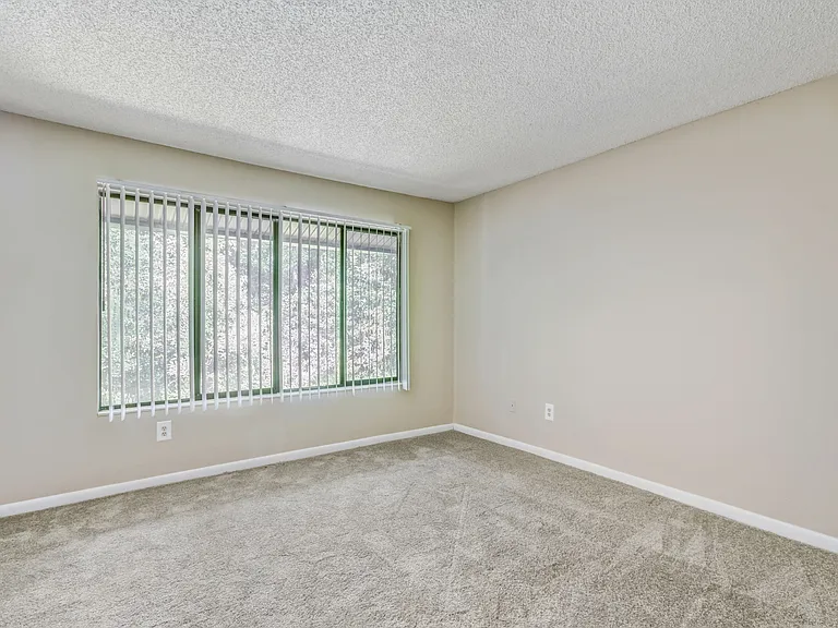 11110 Atlantic Blvd — Photo 32