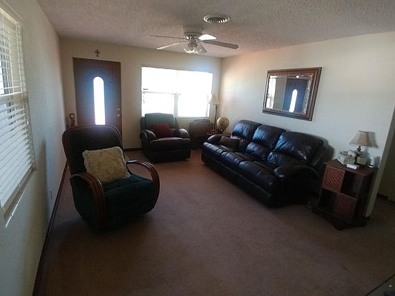 2nd image of 34 Sunny Shore Dr