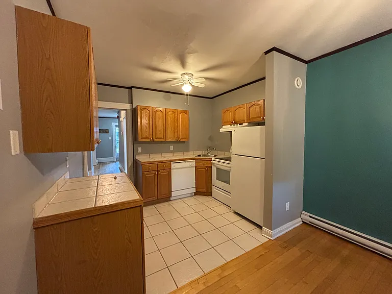 229 Brunswick St #1 — Photo 6
