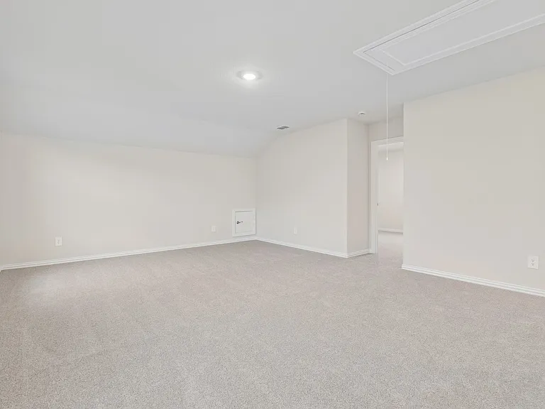 702 Dotty Dr — Photo 18