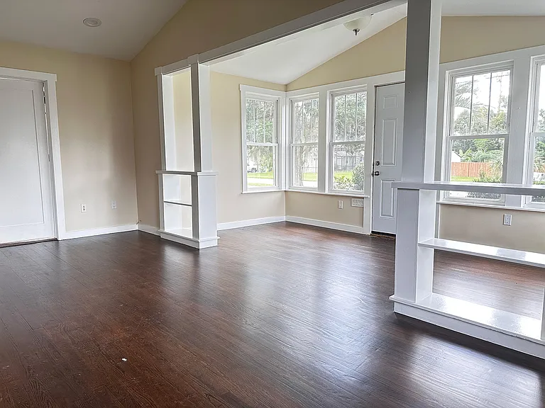 415 Patlin Ave — Photo 7
