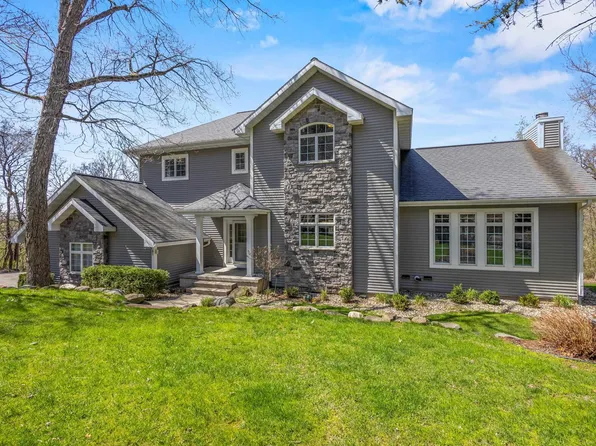 4917 Foxfire Trl, Middleton, WI 53562