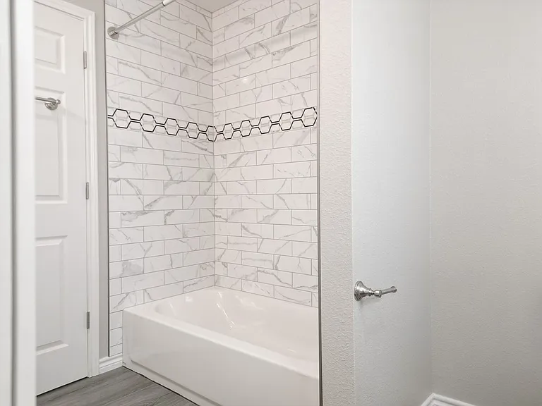 1506 E 21st St — Photo 10