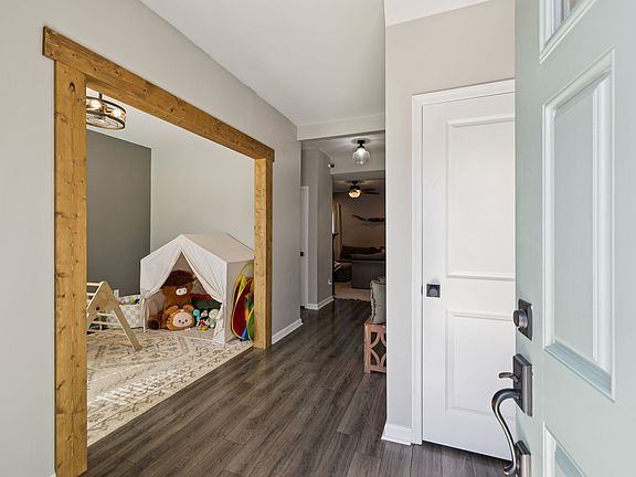 5th image of 2803 Winterberry Dr