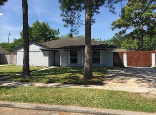 11206 Sagearbor Dr, Houston, TX 77089