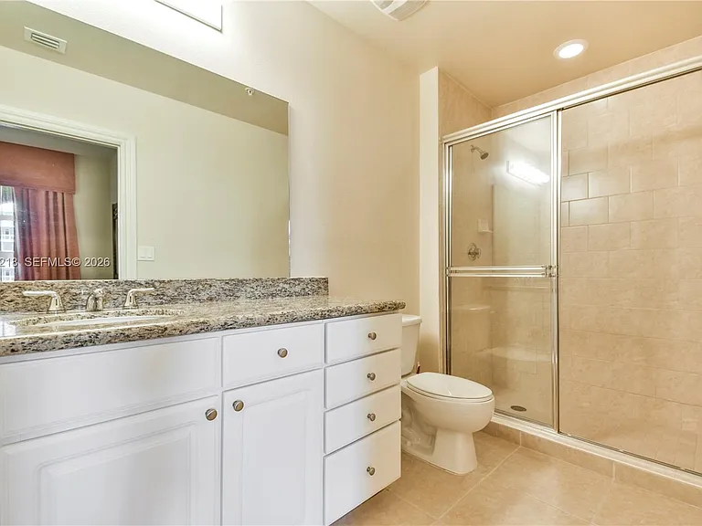 3001 NE 185th St #103 — Photo 14