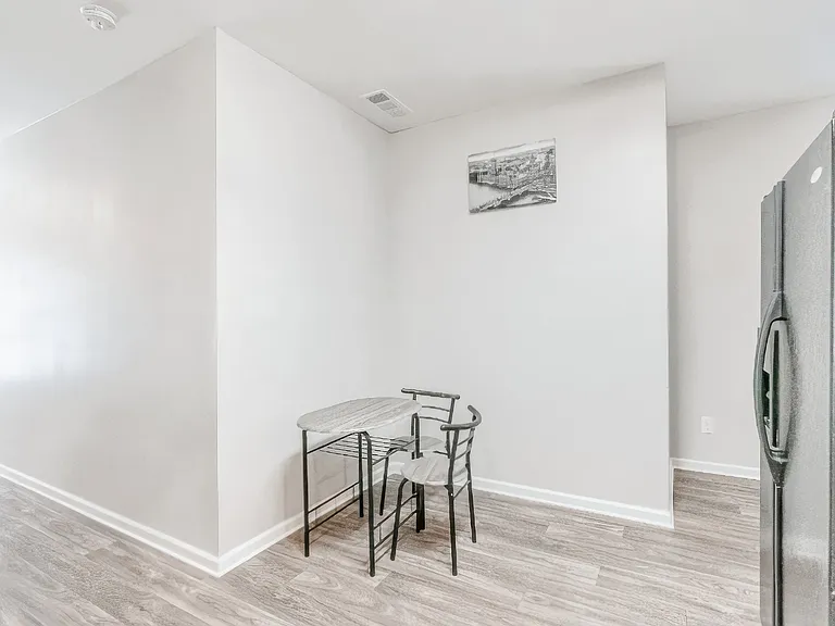 Joseph E Boone Blvd NW — Photo 5