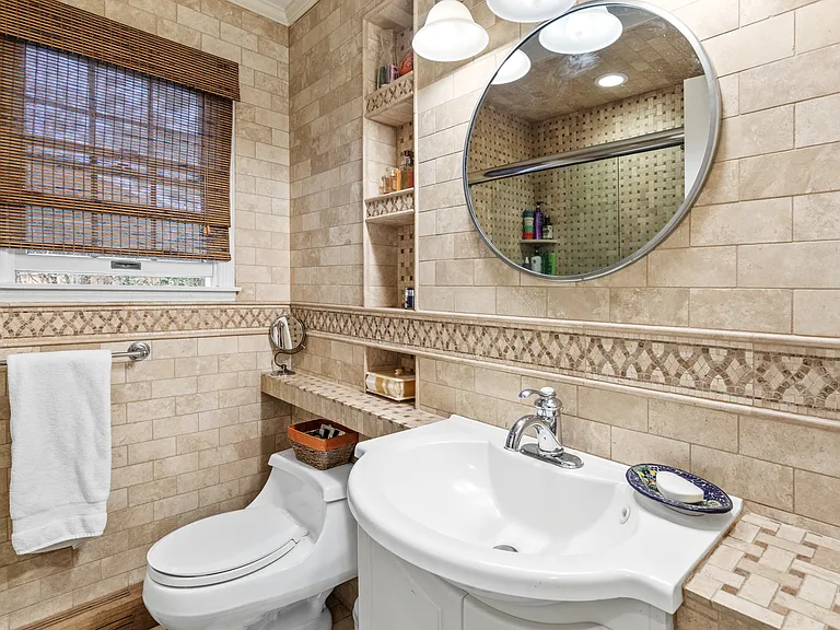 79 E Tiana Rd — Photo 15