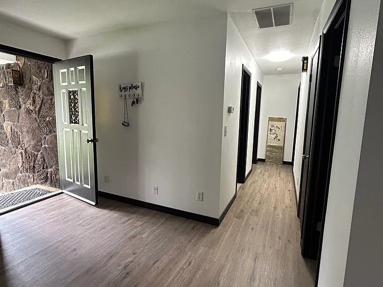 Rainbow Cir — Photo 3