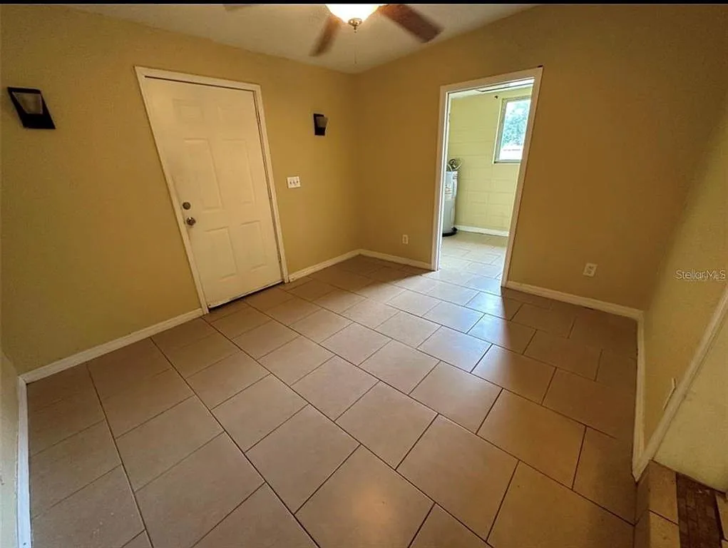 3 bed, 1.5 bath, 1008 sqft, $1,700 — Photo 4
