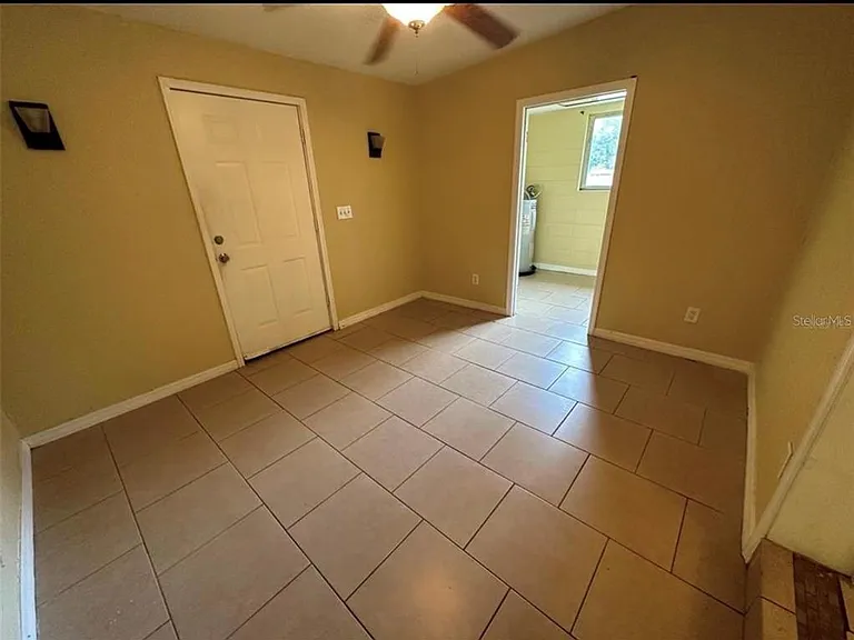 116 Jupiter Cir — Photo 4
