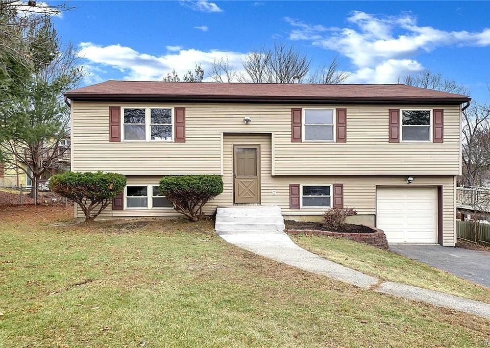 1st image of 106 Adams Dr