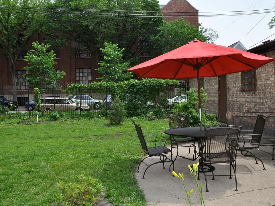 1st image of 3554 N Hermitage Ave #2N