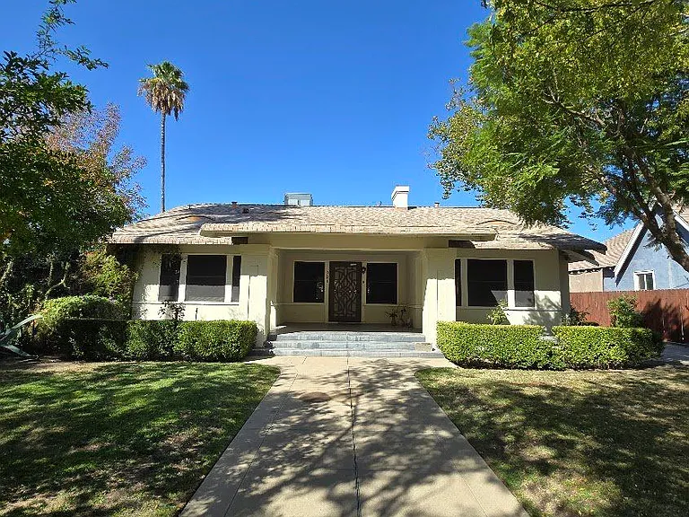 921 E Terrace Ave #A — Photo 2
