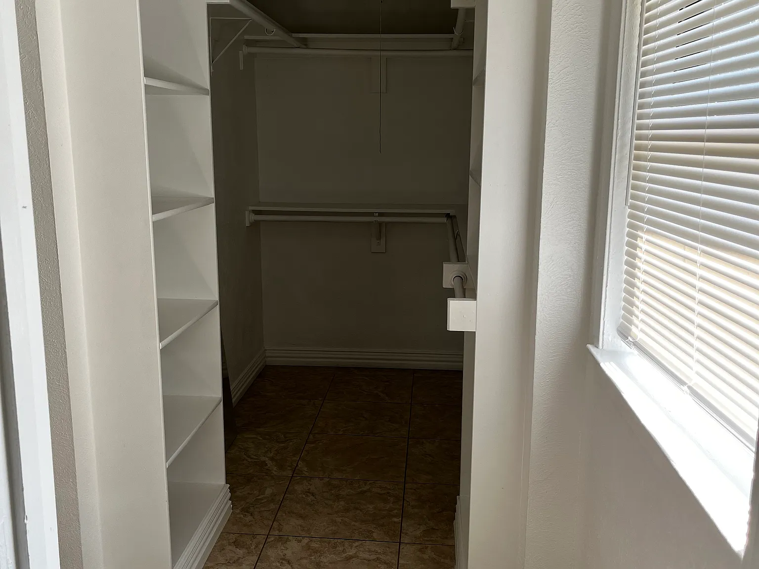 3 bed, 1386 sqft, $1,850 — Photo 3