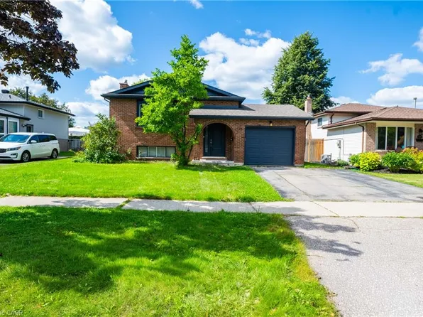 141 Cedar Crest St, Kitchener, ON N2N 2A6
