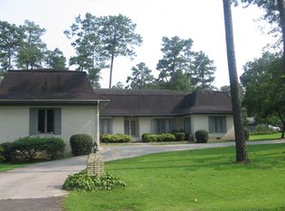 188 Friendly Dr, Wallace, NC 28466