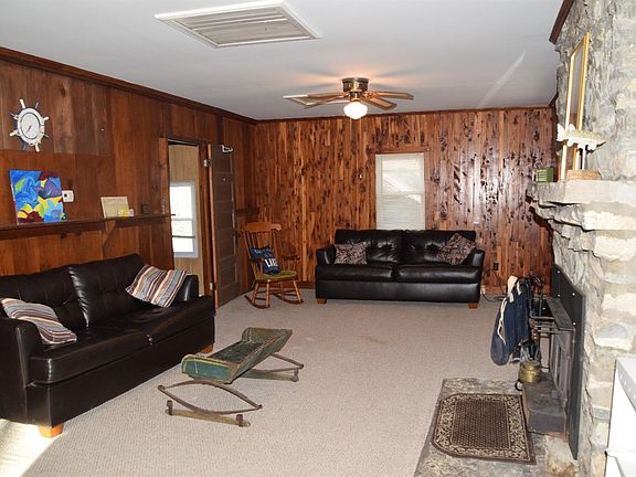 4th image of 62 Pine Haven Way