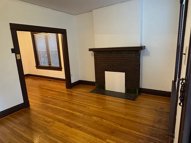 5011 Goethe Ave #B — Photo 3