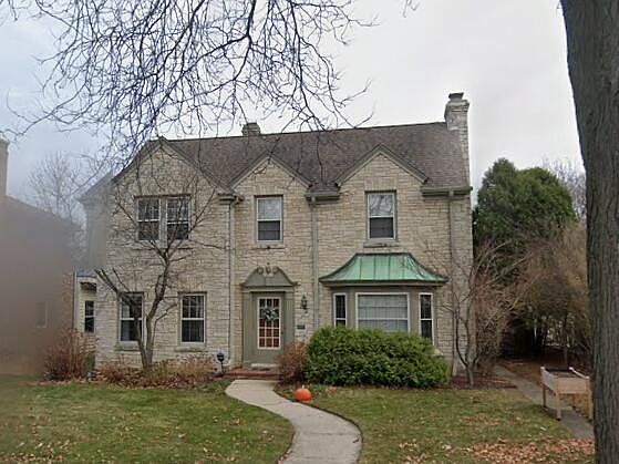 1st image of 4412 North Wildwood AVENUE