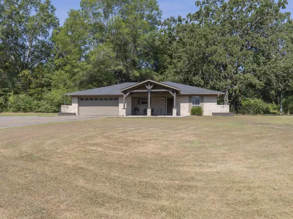210 Oak St, New Boston, TX 75570