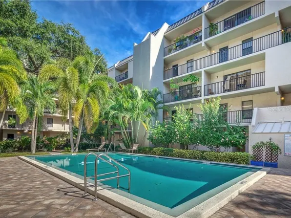 105 4th Ave NE Unit 302, Saint Petersburg, FL 33701