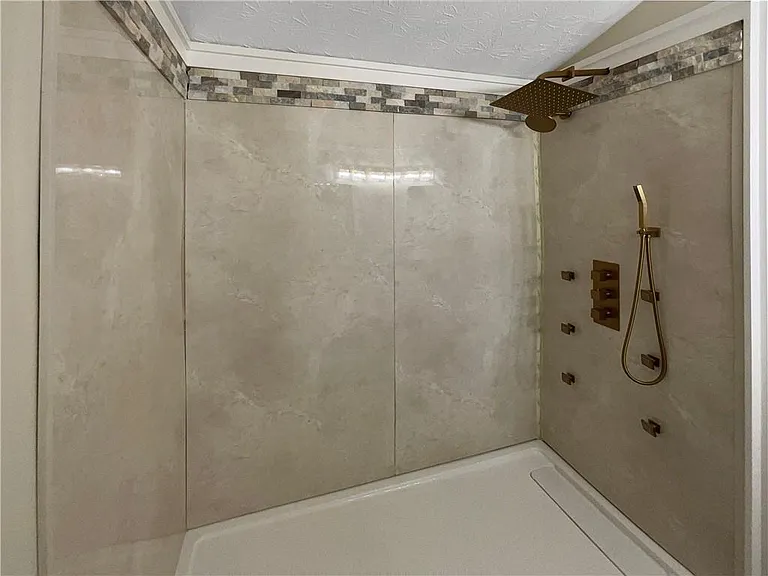 40 Whitney Trce — Photo 19