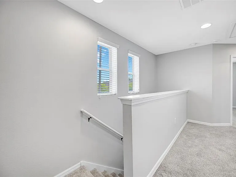 6705 Holly Heath Dr — Photo 37